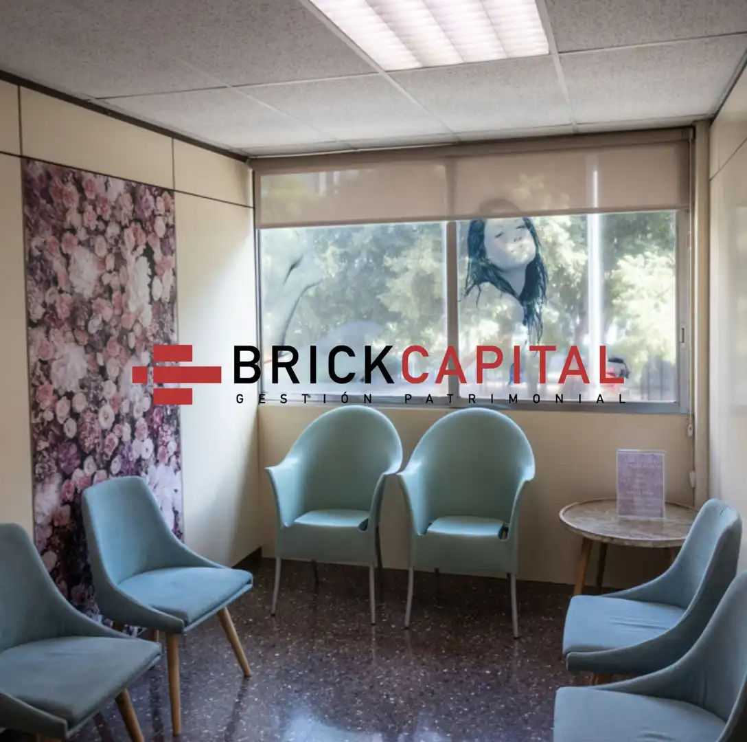 Local comercial en venta en Plaça del Doctor Ignasi Barraquer, imagen 2