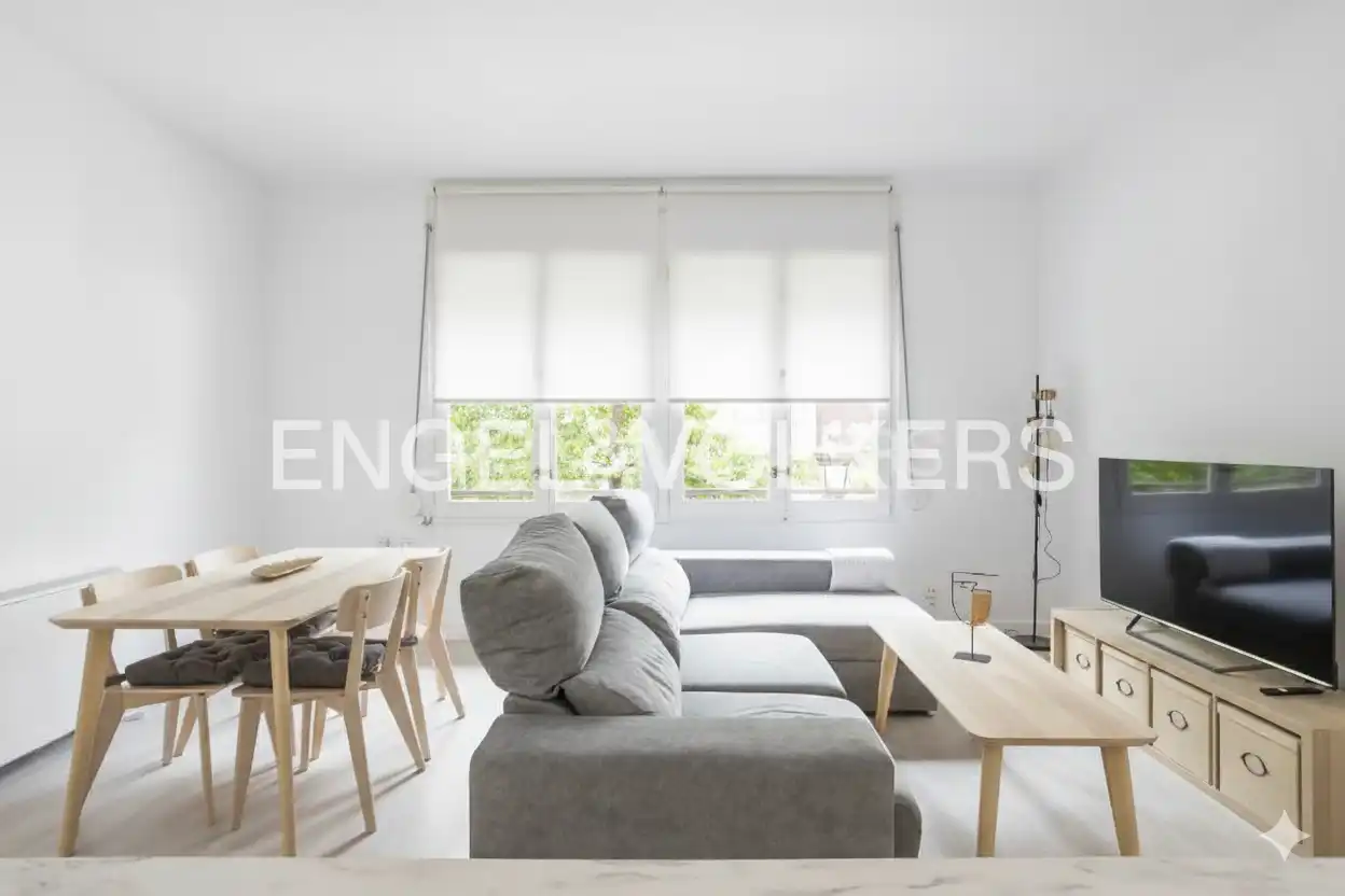 Sala de estar de Piso de alquiler en Madrid con Calefacción, Parquet y Amueblado