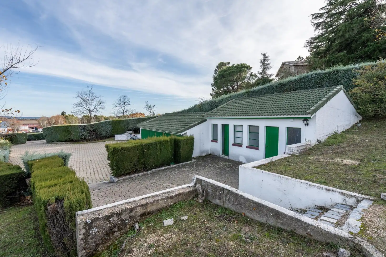 Vista exterior de Finca rústica en venda en Guadarrama amb Aire condicionat, Calefacció i Jardí privat