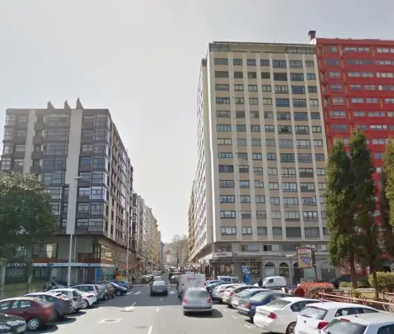 Parcheggio con ascensore in affitto a Cuatro Caminos - Plaza de la Cubela