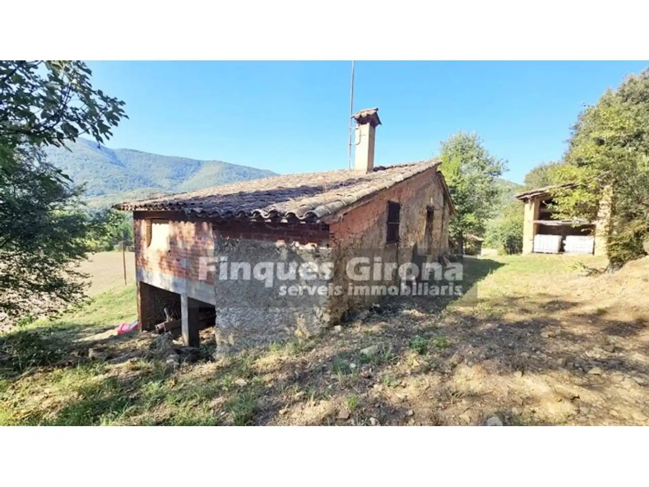 Casa rústica amb jardí en venda a Calle CAN CUCUT, imagen 44