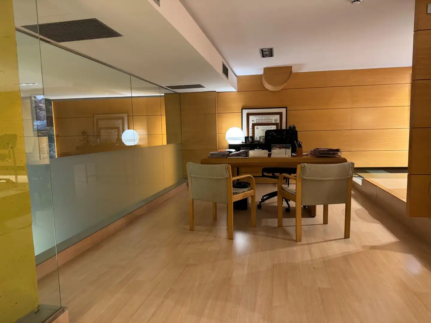 Business premises for sale in Carrer SANTIAGO RUSIÑOL