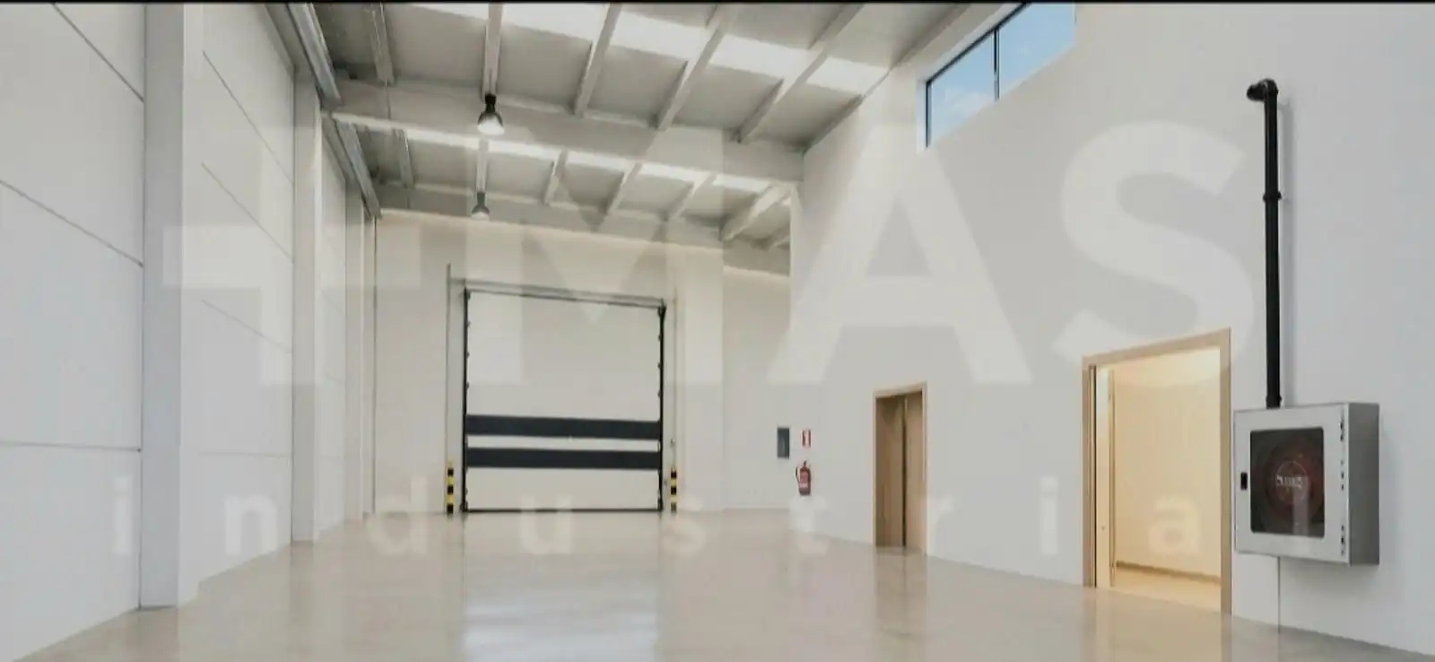 Nave industrielle à vendre à oller
