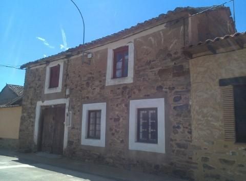 Exterior view of House or chalet for sale in Valderrey