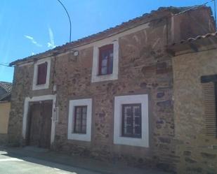 Vista exterior de Casa o xalet en venda en Valderrey