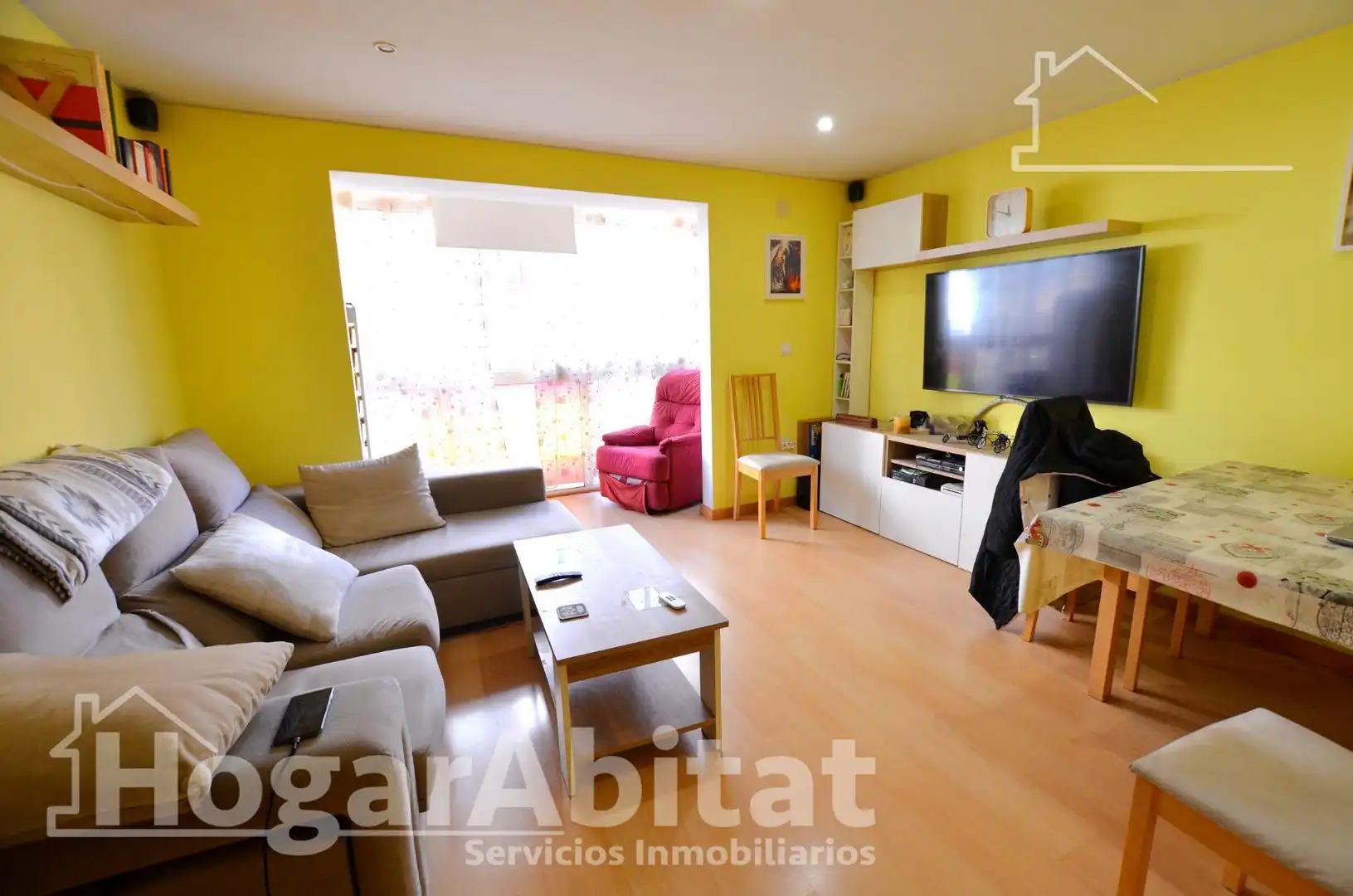 Living room of Flat for sale in Alicante / Alacant  with Furnished