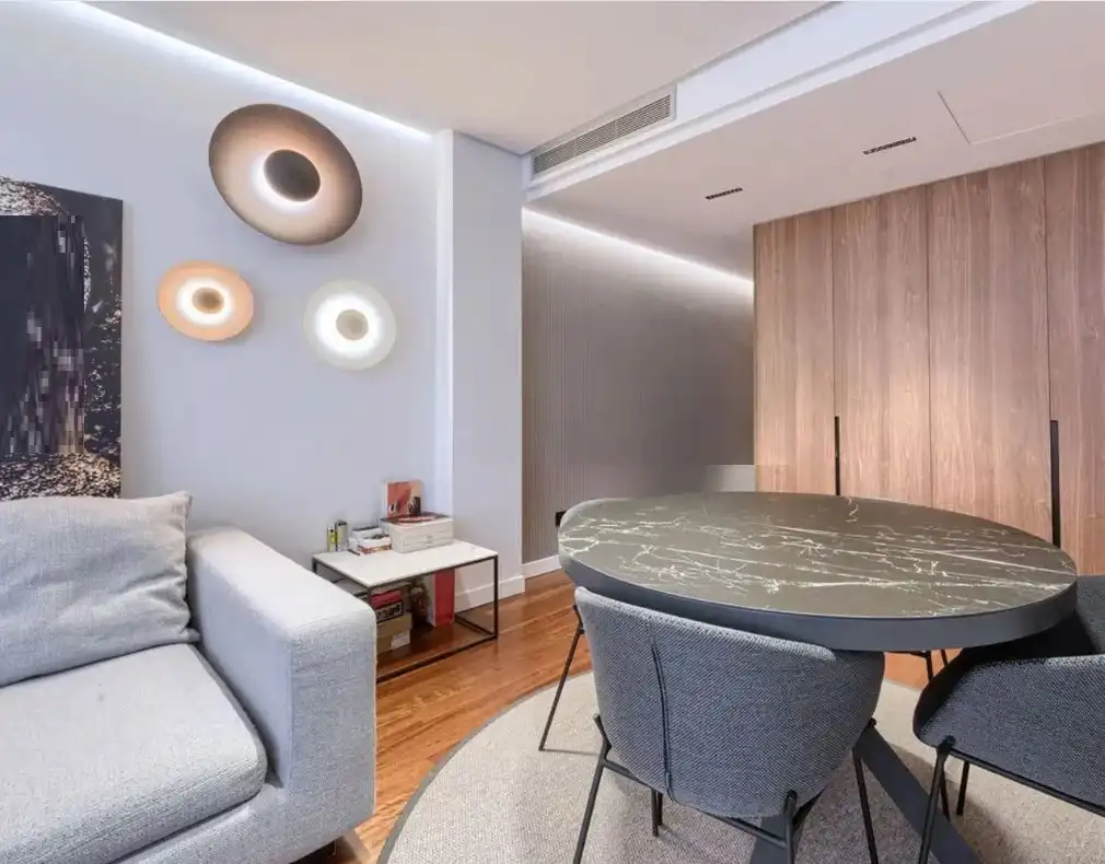 Sala d'estar de Pis en venda en Bilbao  amb Aire condicionat, Calefacció i Traster