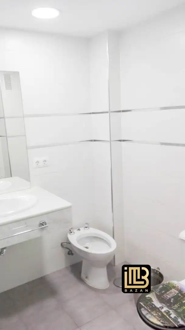 Bathroom of Flat for share in Málaga  with Air Conditioner, Furnished and Oven