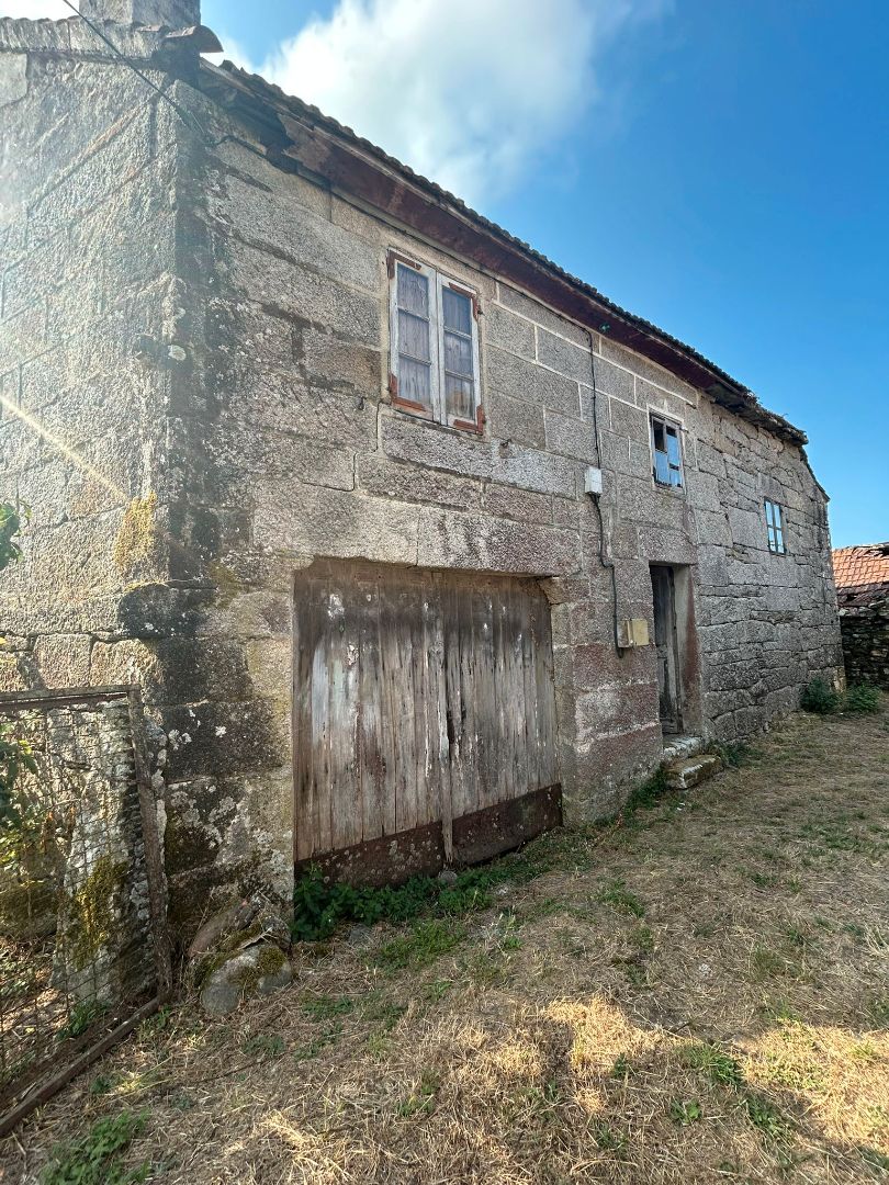 Country house for sale in Lugar Rio O, 4, O Irixo