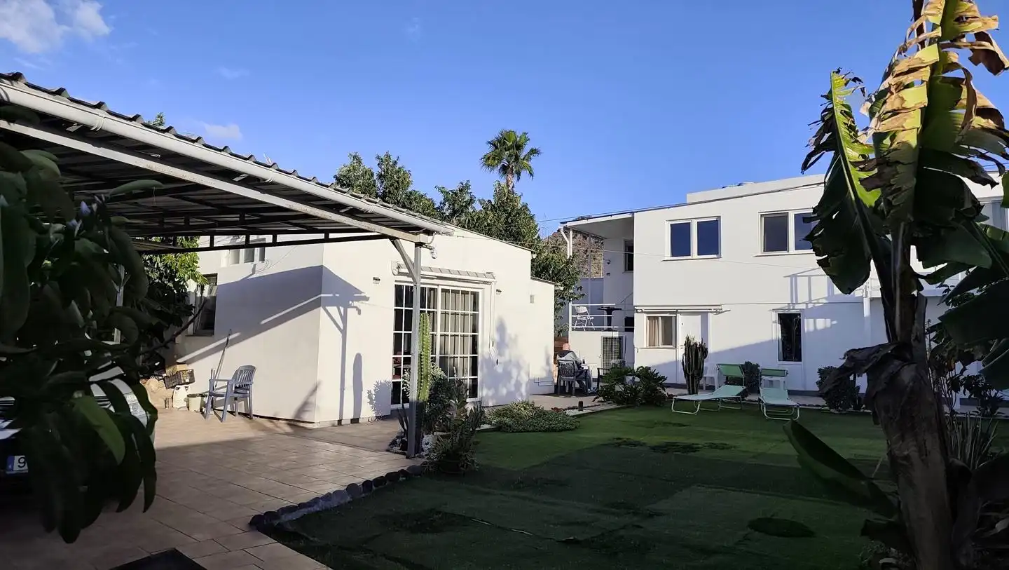 Casa amb jardí en venda a Buzanada, imagen 3