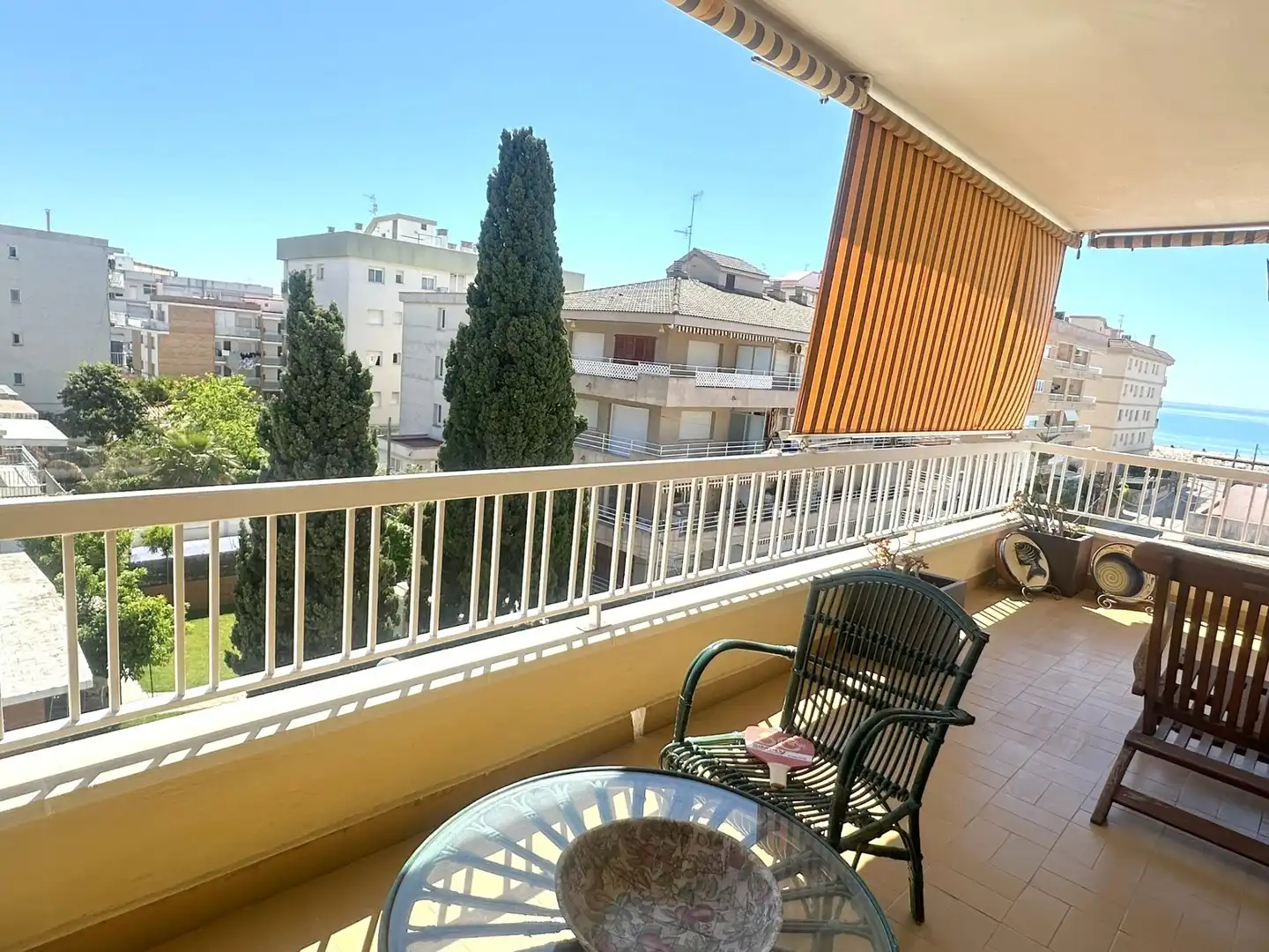 Terrasse von Wohnung zum Verkauf in Calafell mit Klimaanlage, Heizung und Terrasse