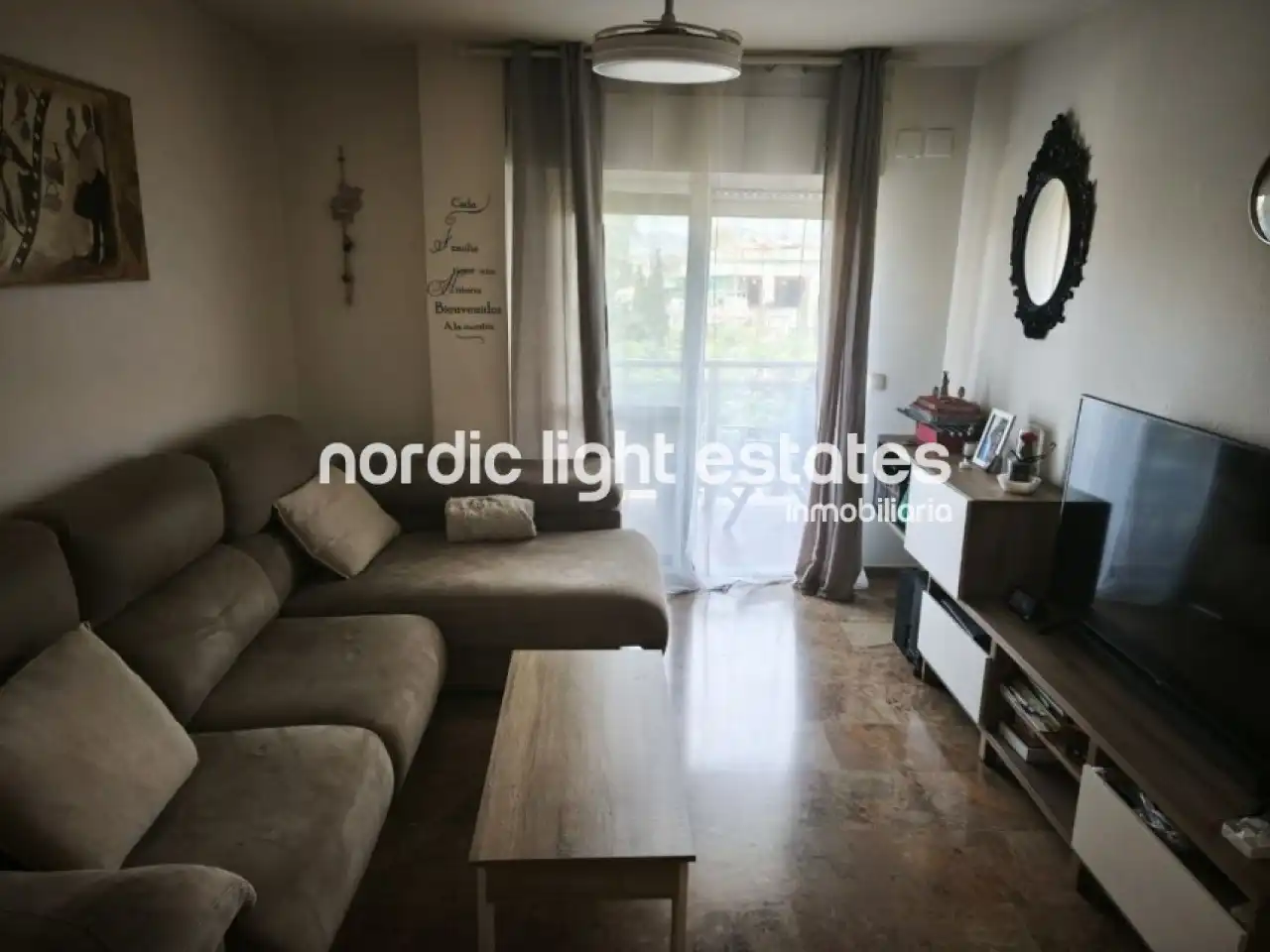 Vista exterior de Piso en venta en Málaga con Terraza, Trastero y Piscina