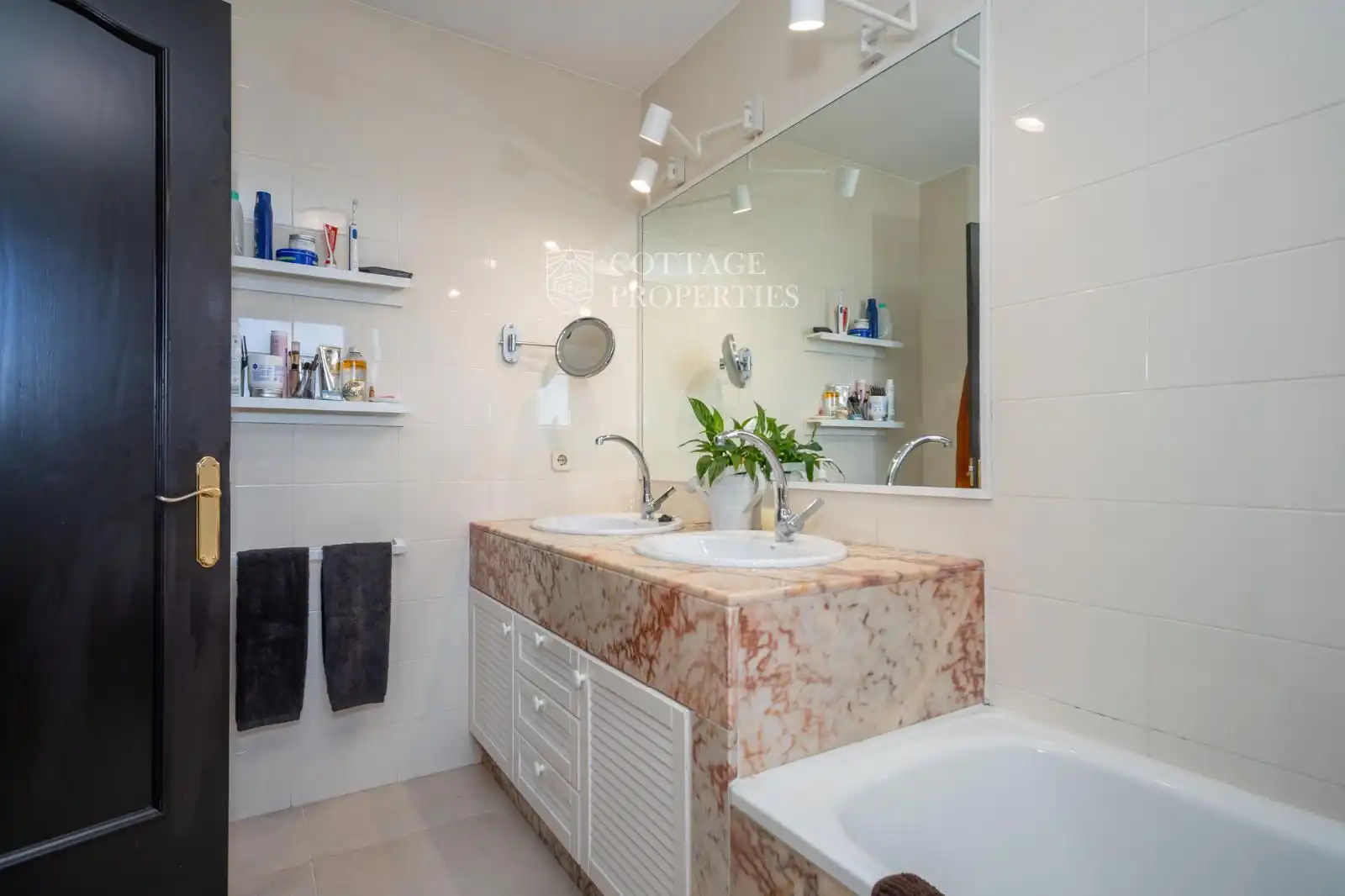 Bathroom of Houses for sale in Berga  with Heating and Terrace