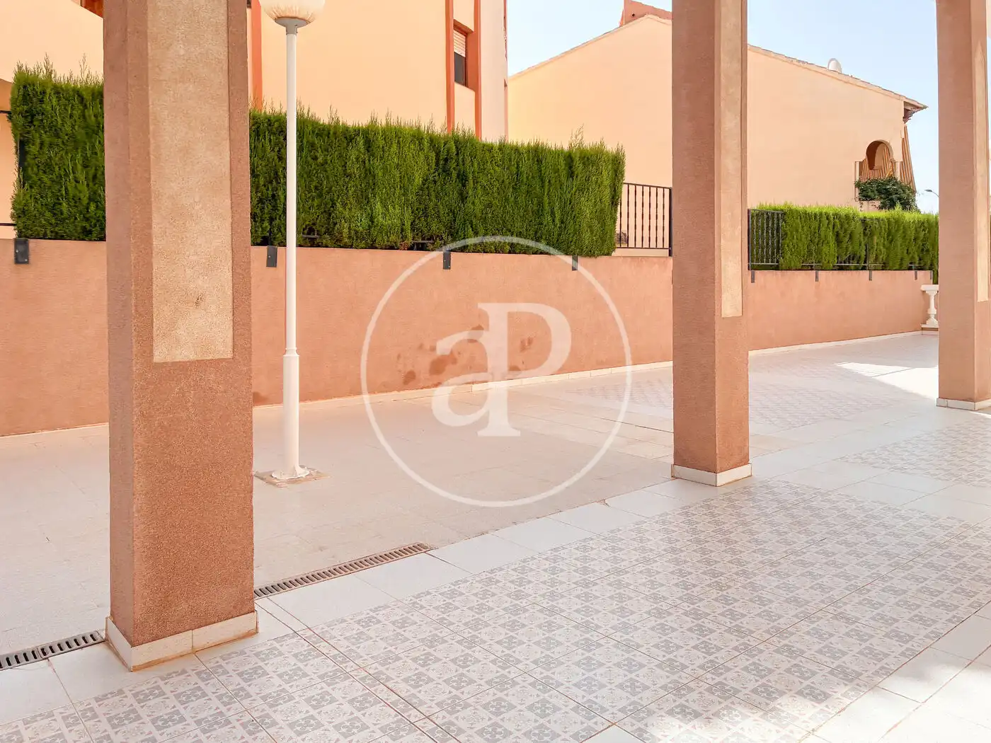 Terraza de Piso de alquiler en Santa Pola con Calefacción, Trastero y Amueblado