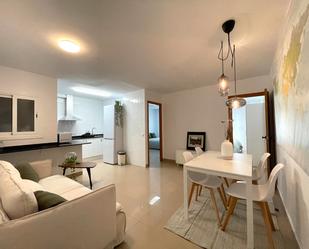 Living room of Flat to rent in Cerdanyola del Vallès  with Heating, Furnished and Oven