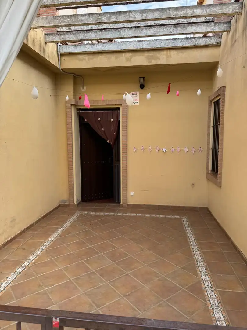Casa o xalet en venda en Villanueva del Río y Minas amb Aire condicionat, Jardí privat i Terrassa