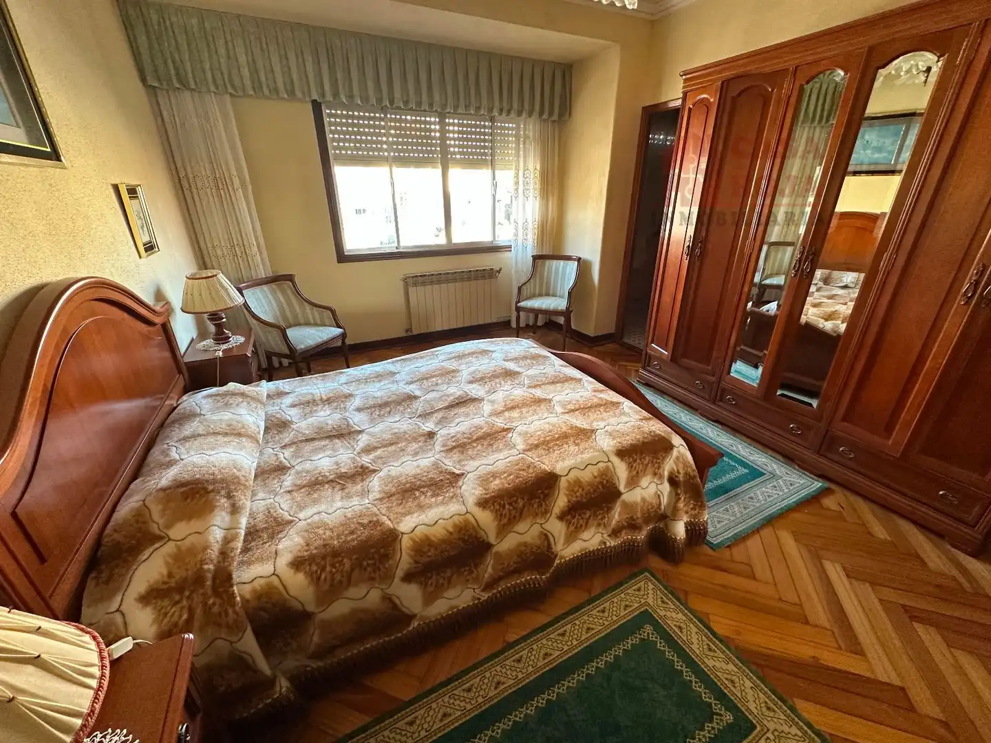 Dormitori de Casa o xalet en venda en Cangas  amb Calefacció, Terrassa i Traster