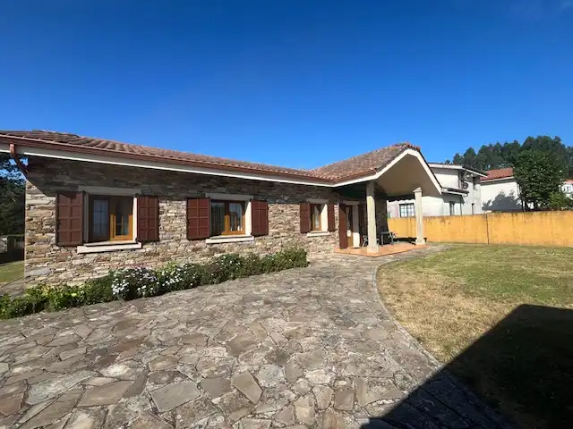Chalet con jardín en venta en Valdoviño, imagen 3