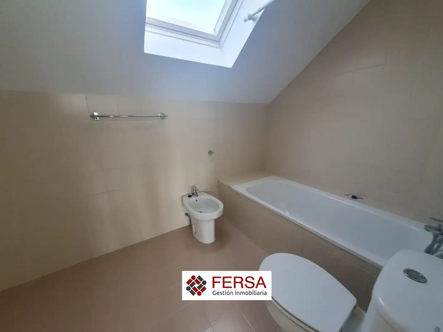 Bathroom of Detached homes for sale in El Puerto de Santa María  with Air Conditioner, Heating and Private garden