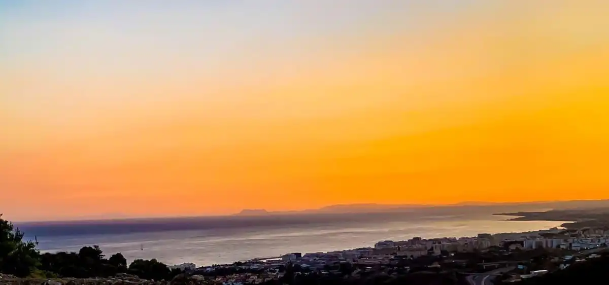 Vista exterior de Àtic en venda en Marbella amb Terrassa, Traster i Alarma