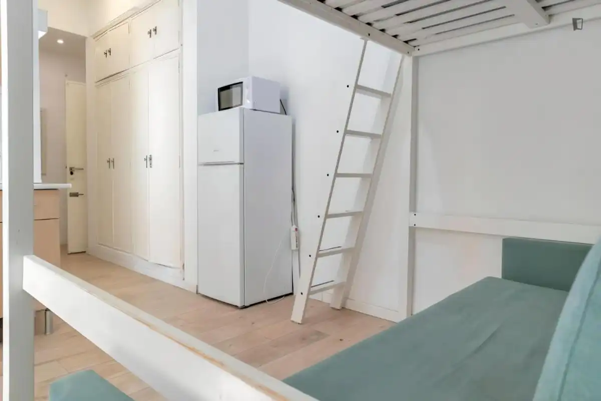 Study for rent in Argüelles