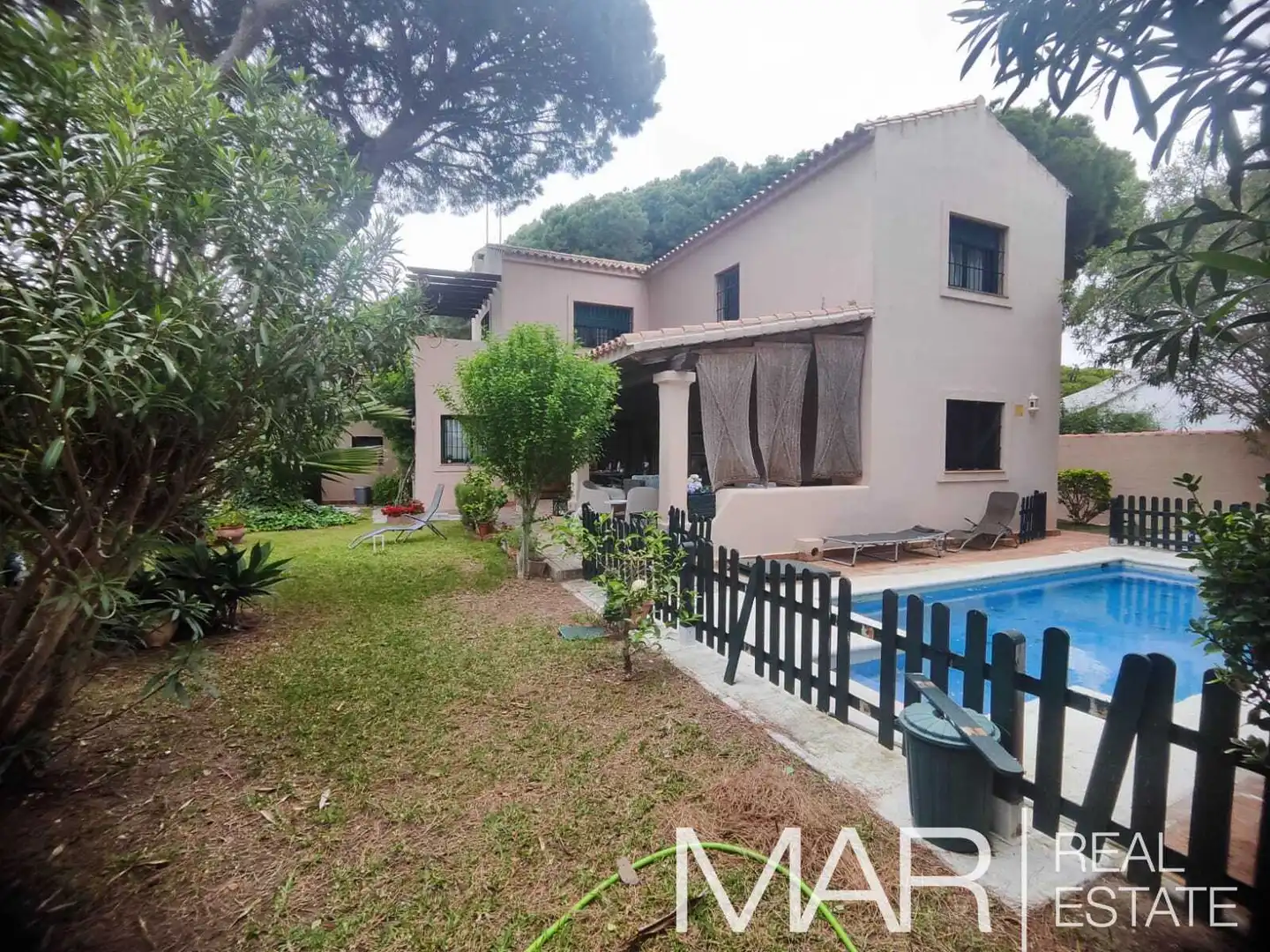 Chalet con piscina en venta en La Barrosa, imagen 28