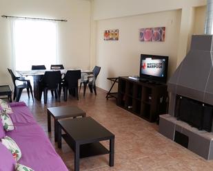 Sala d'estar de Casa o xalet en venda en Alicante / Alacant amb Aire condicionat, Jardí privat i Terrassa
