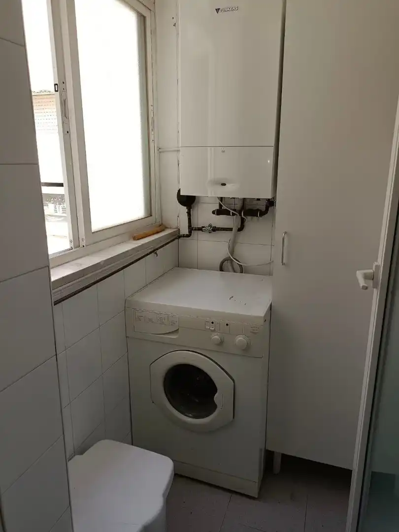 Flat for rent in Avenida CADIZ, Barrio de Zaidín
