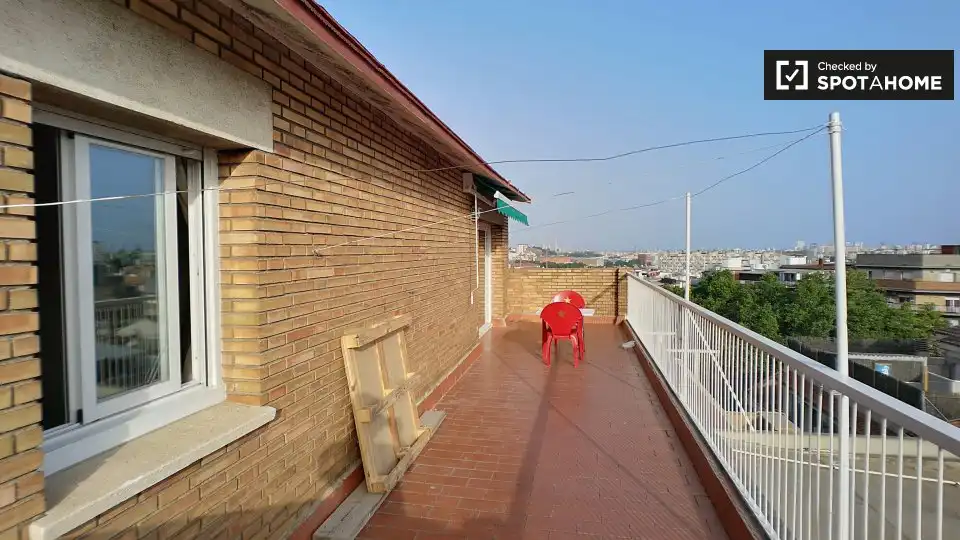 Habitació a Trinitat Vella