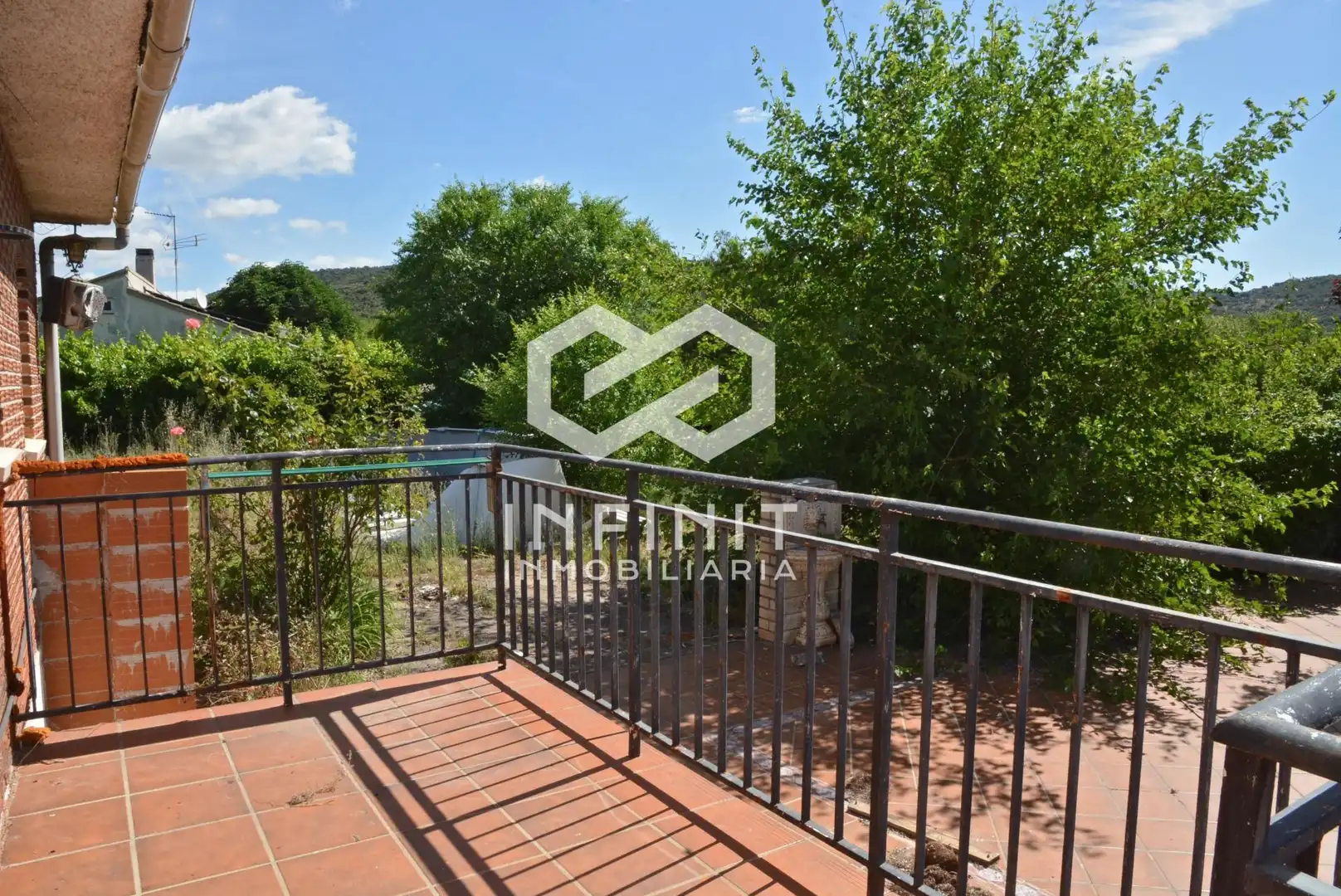 Jardí de Casa o xalet en venda en Robledillo de Mohernando amb Jardí privat, Terrassa i Traster
