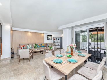 Maison mitoyenne à vendre à Nueva Andalucía