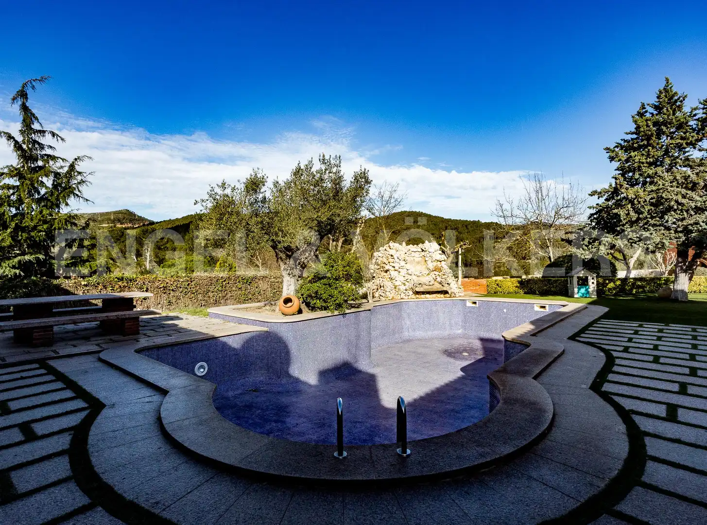 Casa amb terrassa en venda a Torrelles de Llobregat, imagen 4