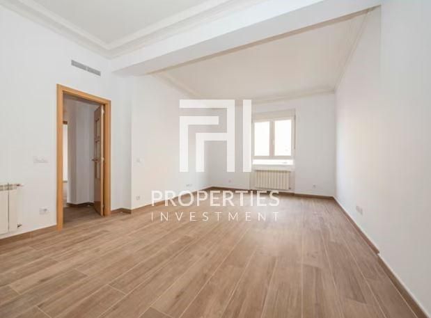 Vista exterior de Pis en venda en  Barcelona Capital amb Aire condicionat, Calefacció i Parquet