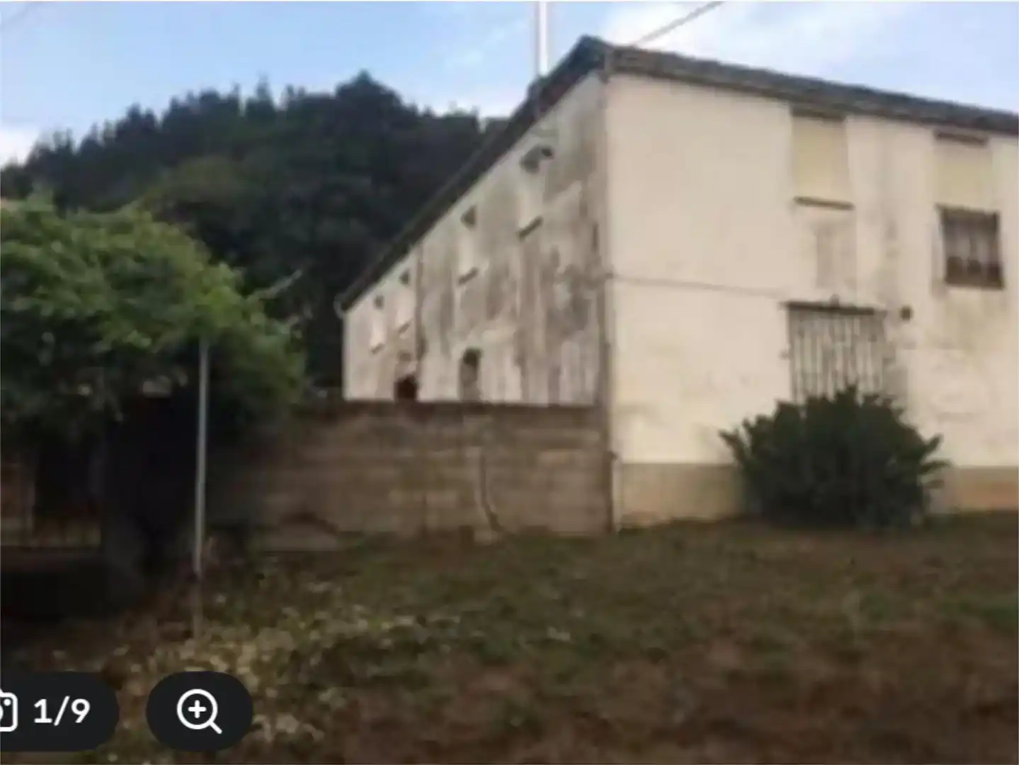 Vista exterior de Casa adosada en venda en Ribeira de Piquín amb Jardí privat, Parquet i Moblat