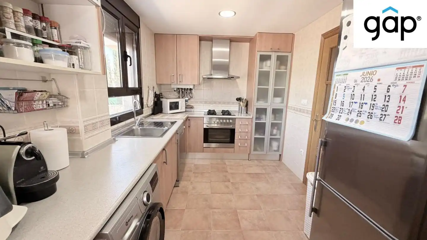 Kitchen of Houses for sale in Arcas del Villar  with Heating, Private garden and Furnished
