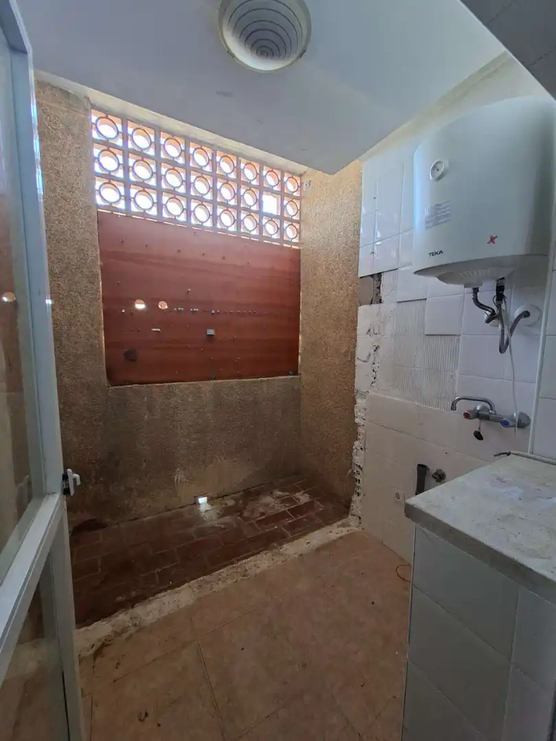 Bathroom of Flat for sale in Málaga  with Terrace and Swimming Pool