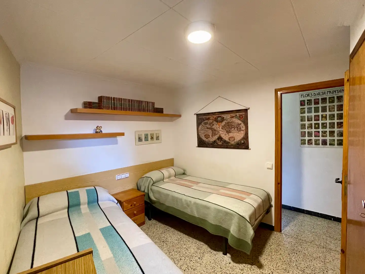 Habitación de Finca rústica en venta en Setcases con Calefacción, Amueblado y Horno