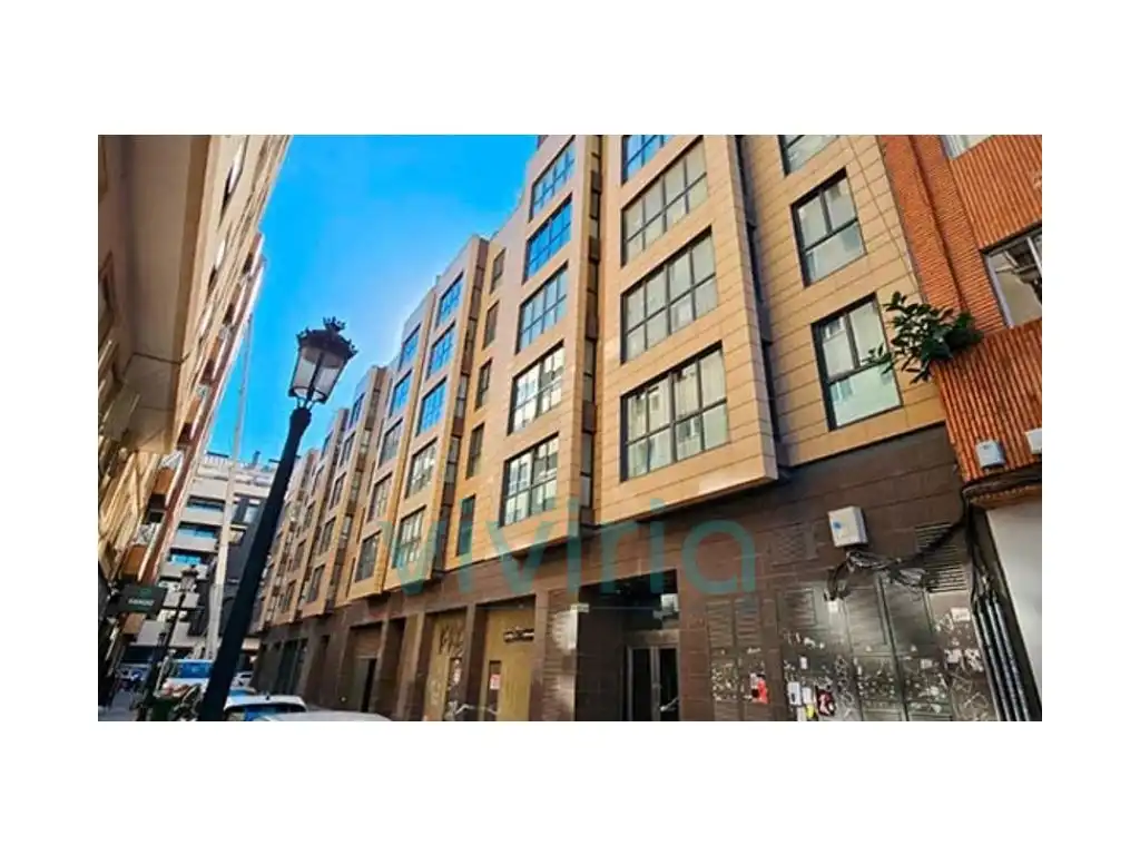 Vista exterior de Local en venta en Valencia
