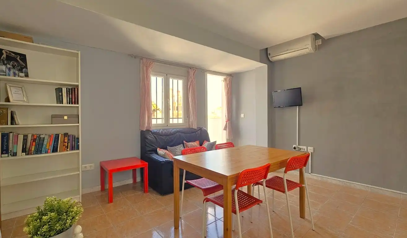Sala de estar de Ático en venta en Sevilla con Aire acondicionado, Calefacción y Terraza