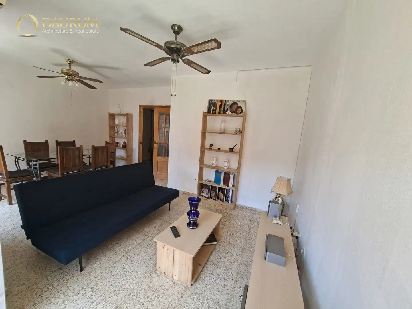 Wohnzimmer von Dachboden zum Verkauf in Alicante / Alacant mit Klimaanlage, Abstellraum und Möbliert