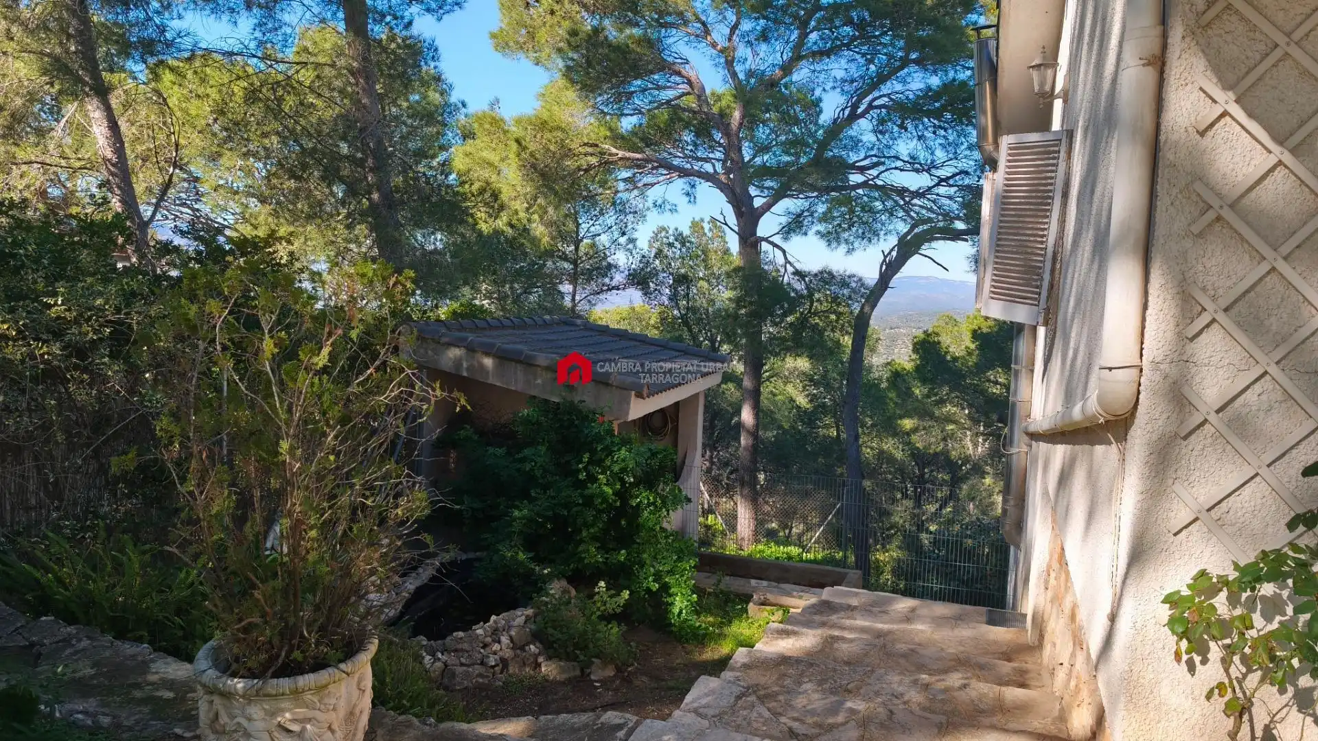 Vista exterior de Casa o xalet en venda en Tortosa amb Calefacció, Jardí privat i Terrassa
