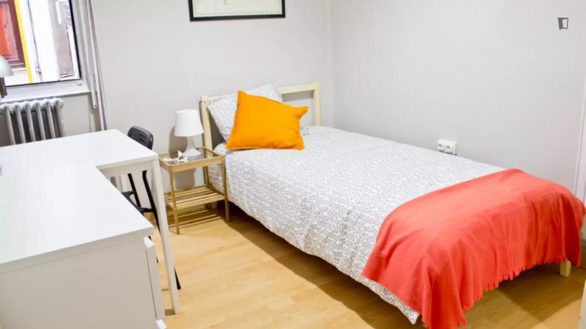 Apartment to share in El Botànic