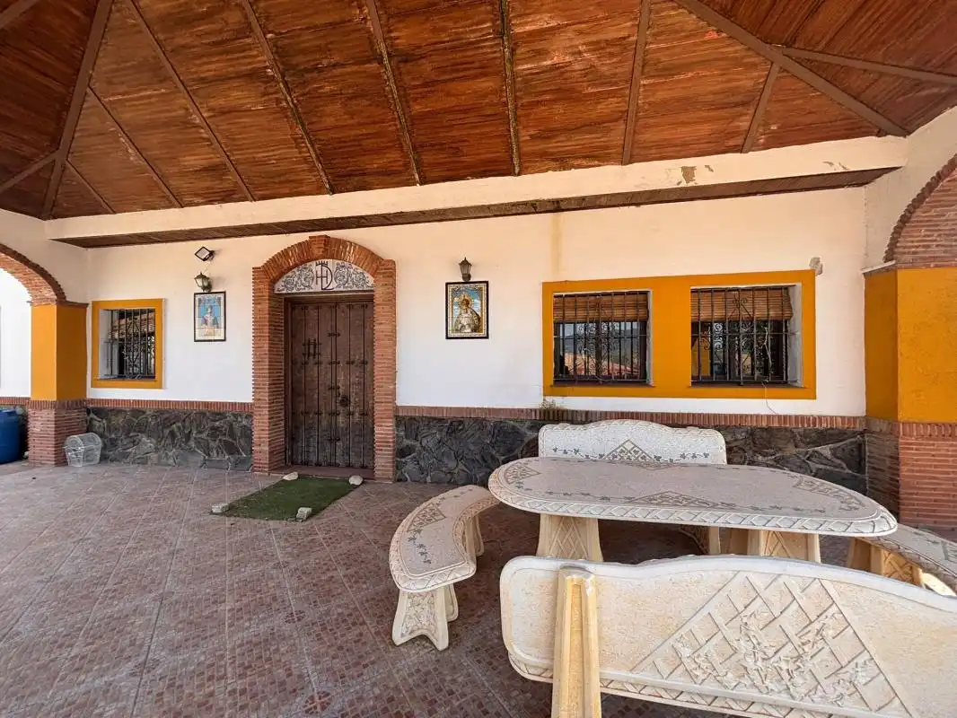Terrassa de Finca rústica en venda en El Saucejo amb Aire condicionat, Calefacció i Moblat