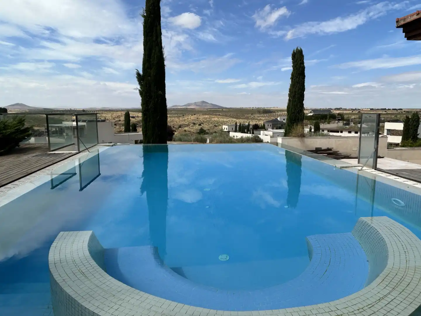 Piscina de Casa o xalet en venda en Layos amb Aire condicionat, Calefacció i Jardí privat