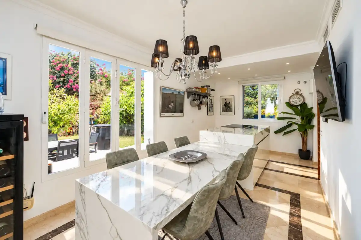 Dining room of Commercial properties for sale in Istán, Málaga