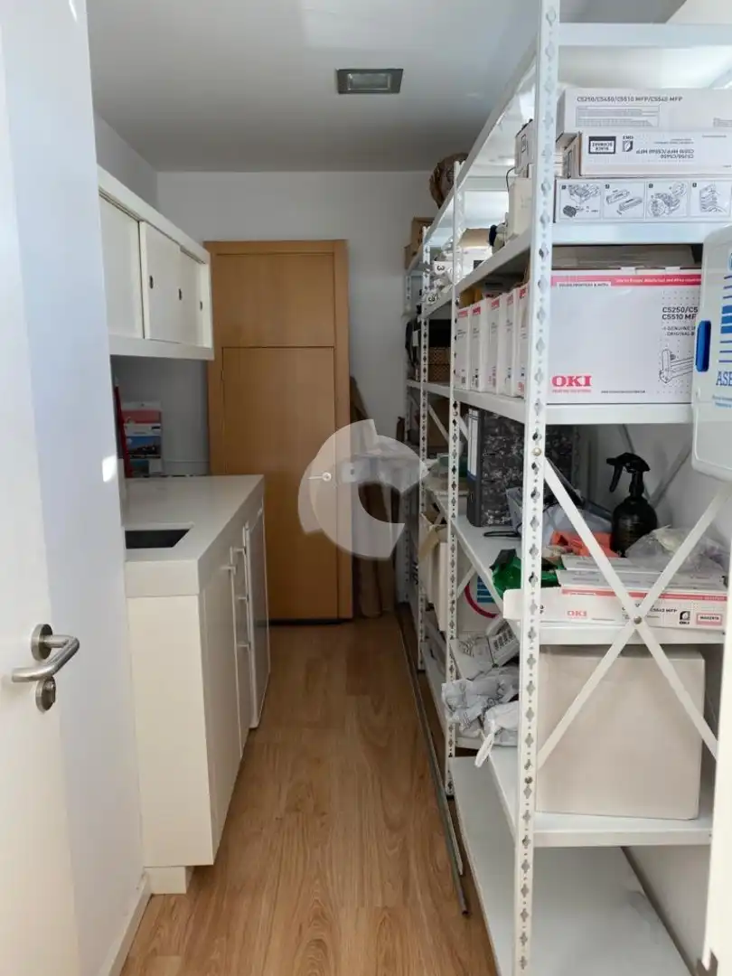 Büro zum Verkauf in Oleiros
