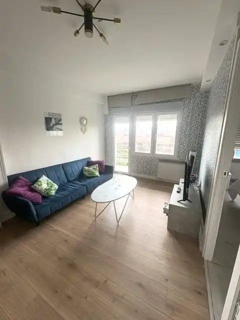 Sala de estar de Piso en venta en Valladolid con Calefacción, Terraza y Piscina