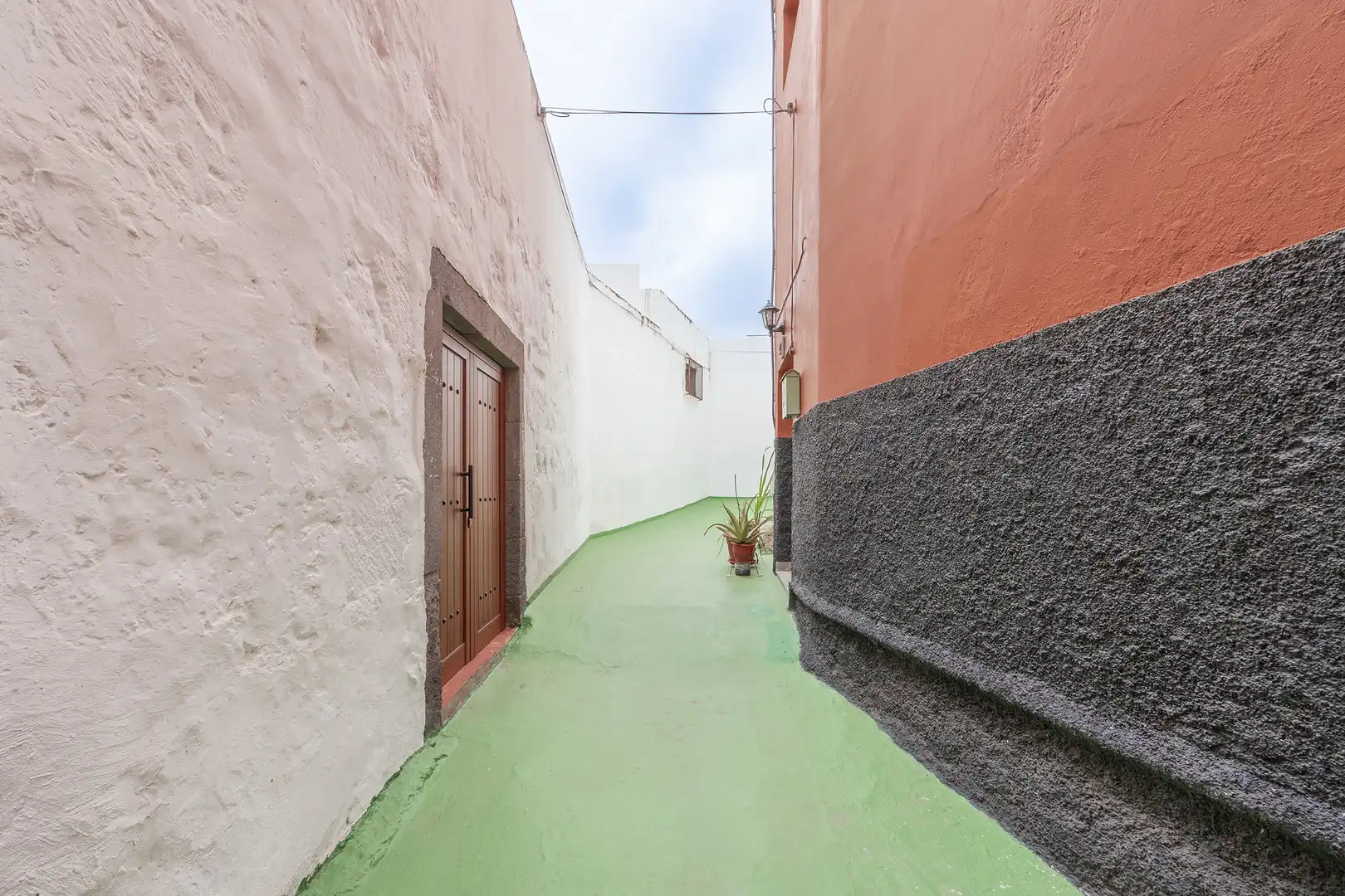 Vista exterior de Casa o xalet en venda en Arucas amb Terrassa i Balcó
