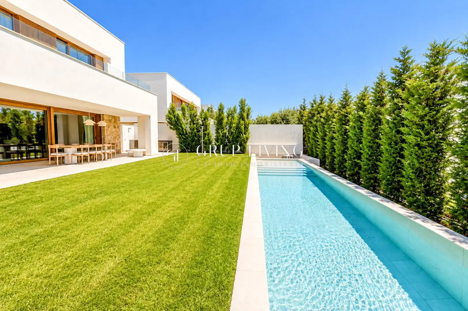 Schwimmbecken von Haus oder Chalet zur Miete in Sitges mit Klimaanlage, Heizung und Privatgarten