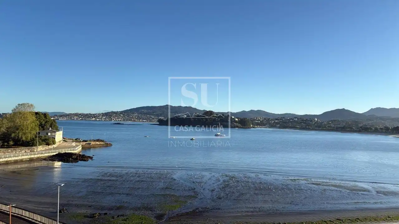 Vista exterior de Piso de alquiler en Baiona con Calefacción y Terraza